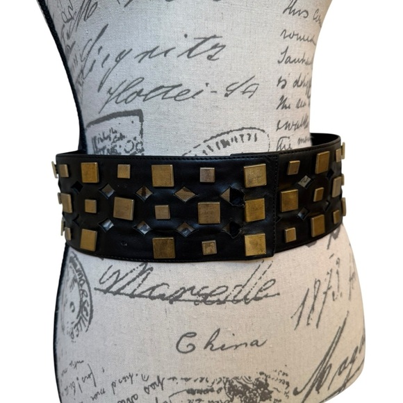 Armani Exchange Black and Gold Geometric Belt - Picture 2 of 8